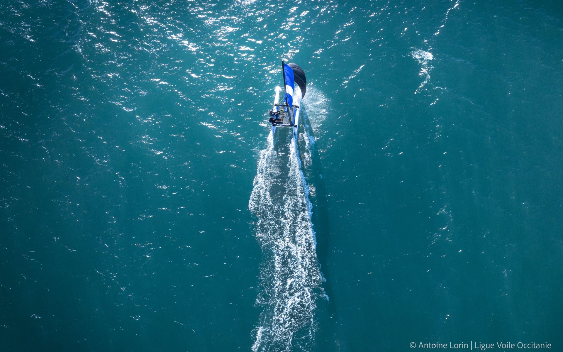 Bateau à voile d'ERPLAST